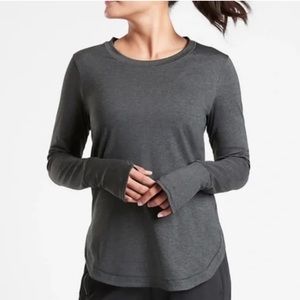 Athleta M Uptempo top